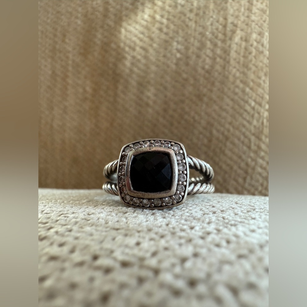 David Yurman - PETITE ALBION® RING - Picture 2 of 9